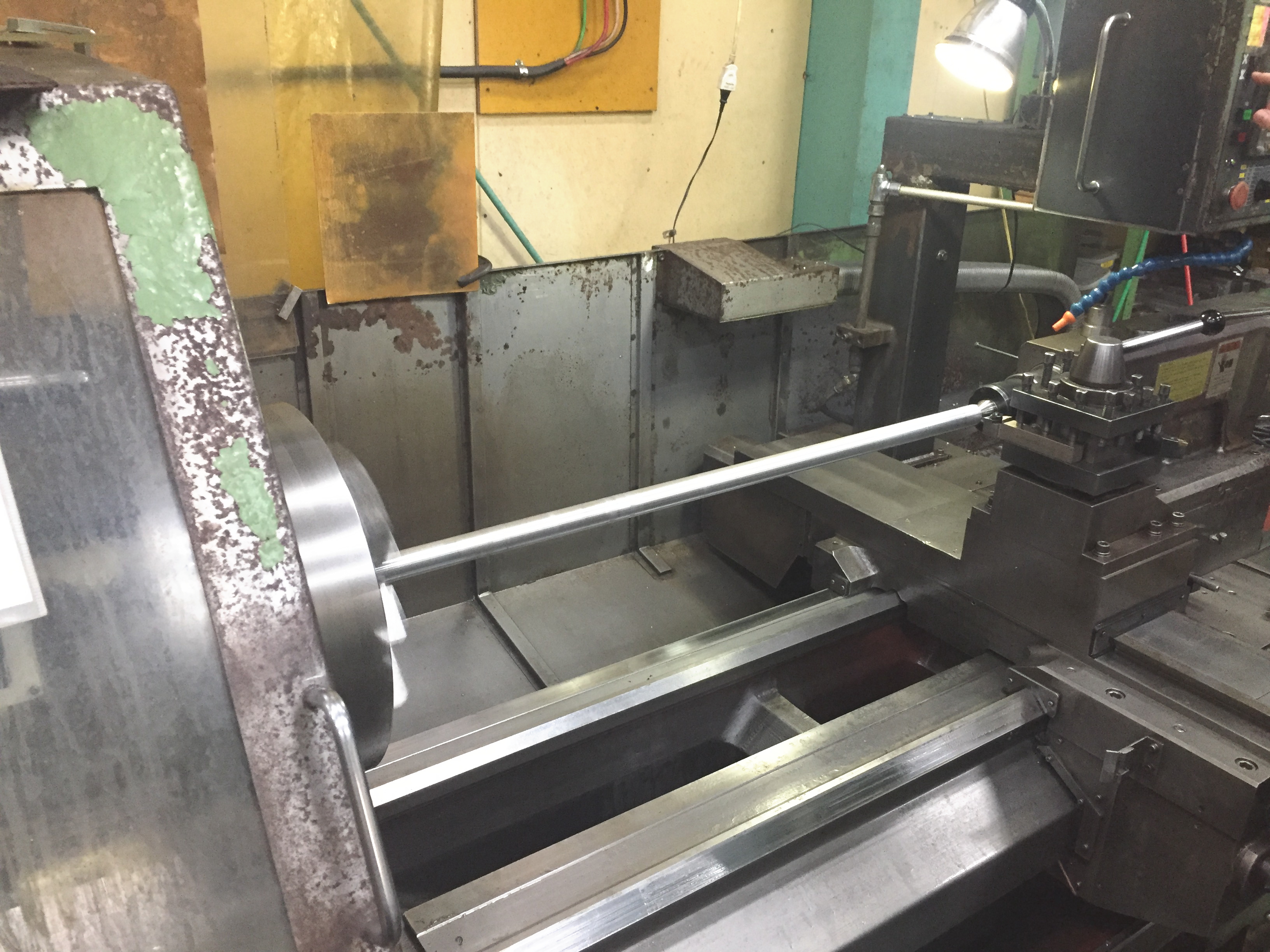 Finishing a Long, Slender Shaft on a CNC Lathe02