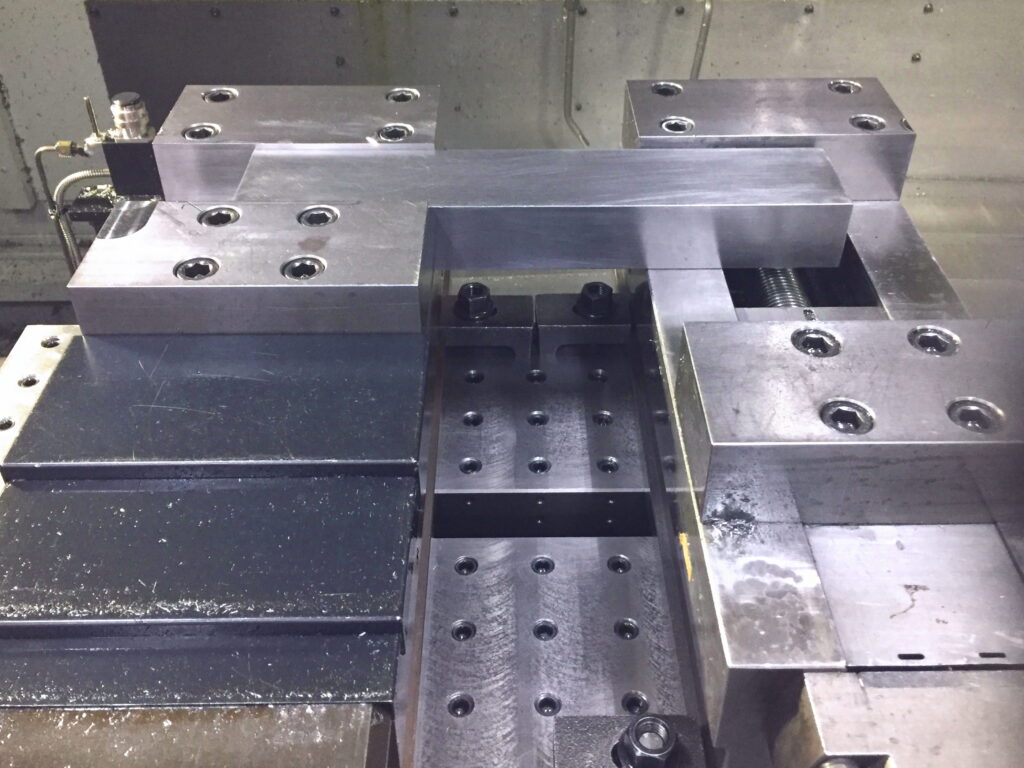マシニングセンタで段取り作業08
