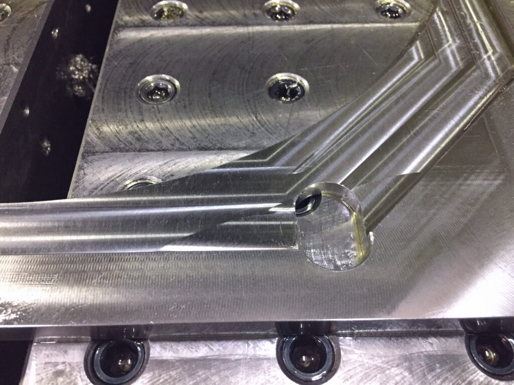 エンドミルを使ってSUS303の仕上げ加工02
