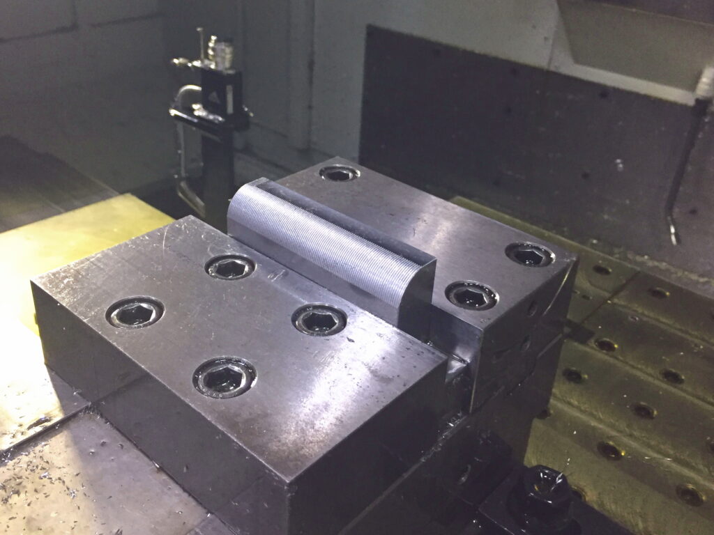 ボールエンドミルでR面取り加工