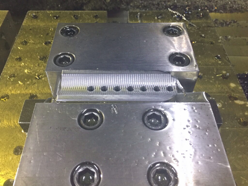 ボールエンドミルで形状加工07