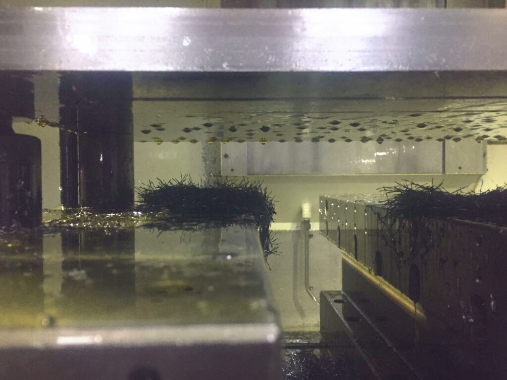 側面加工をした後の側面と底面
