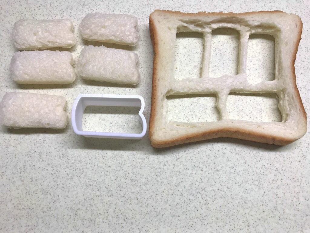 8枚切の食パンで鯉のぼりのおやつ作り03