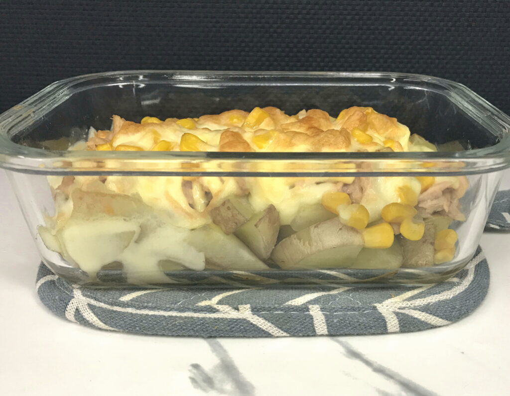 オーブンで焼いたポテトとツナとコーンのチーズ焼き03