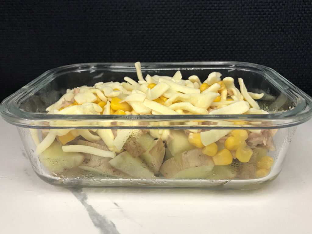 ポテトとツナとコーンのチーズ焼き02