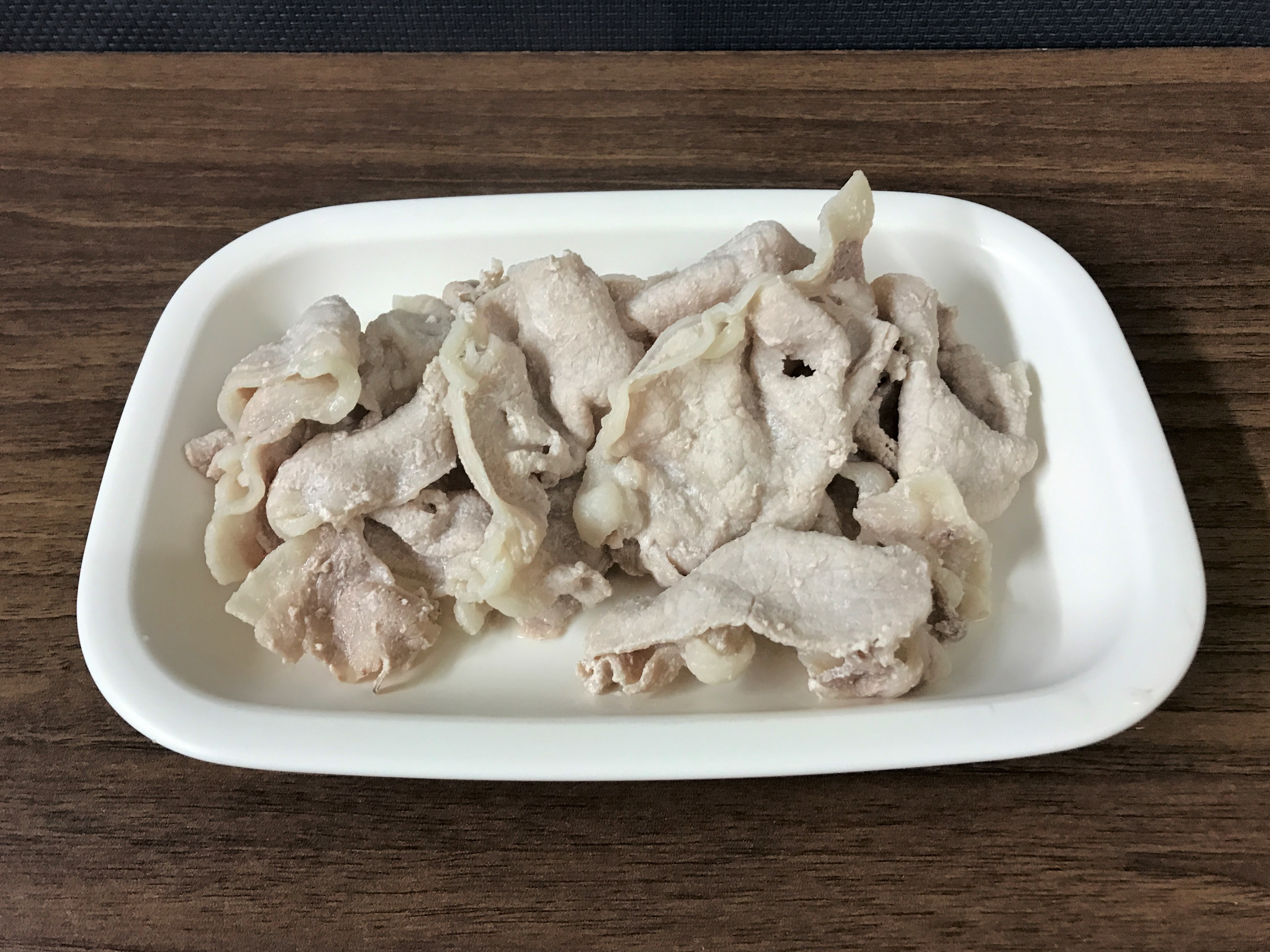 塩茹でをした豚ロース肉