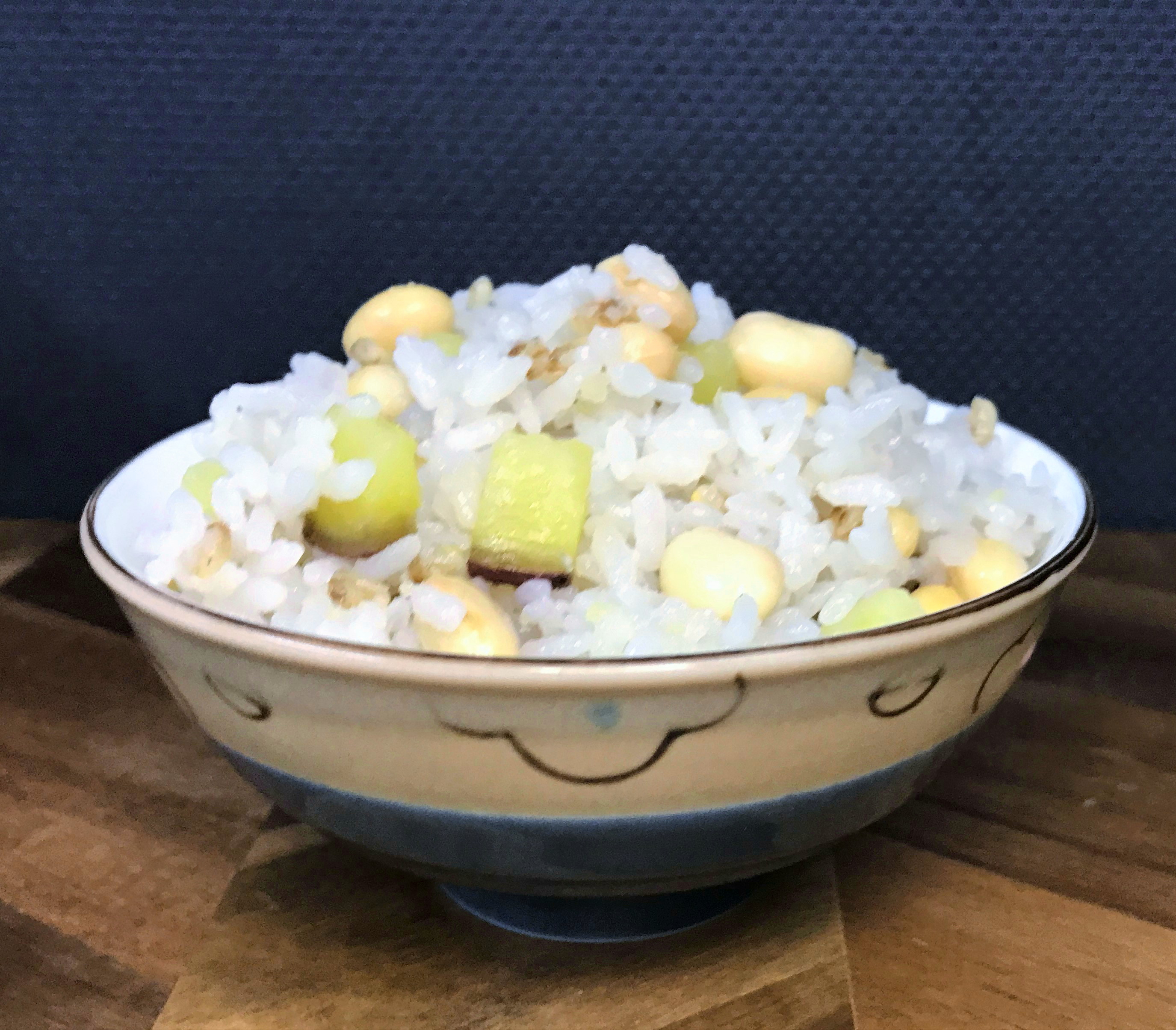 大豆とサツマイモともち麦の炊き込みご飯02
